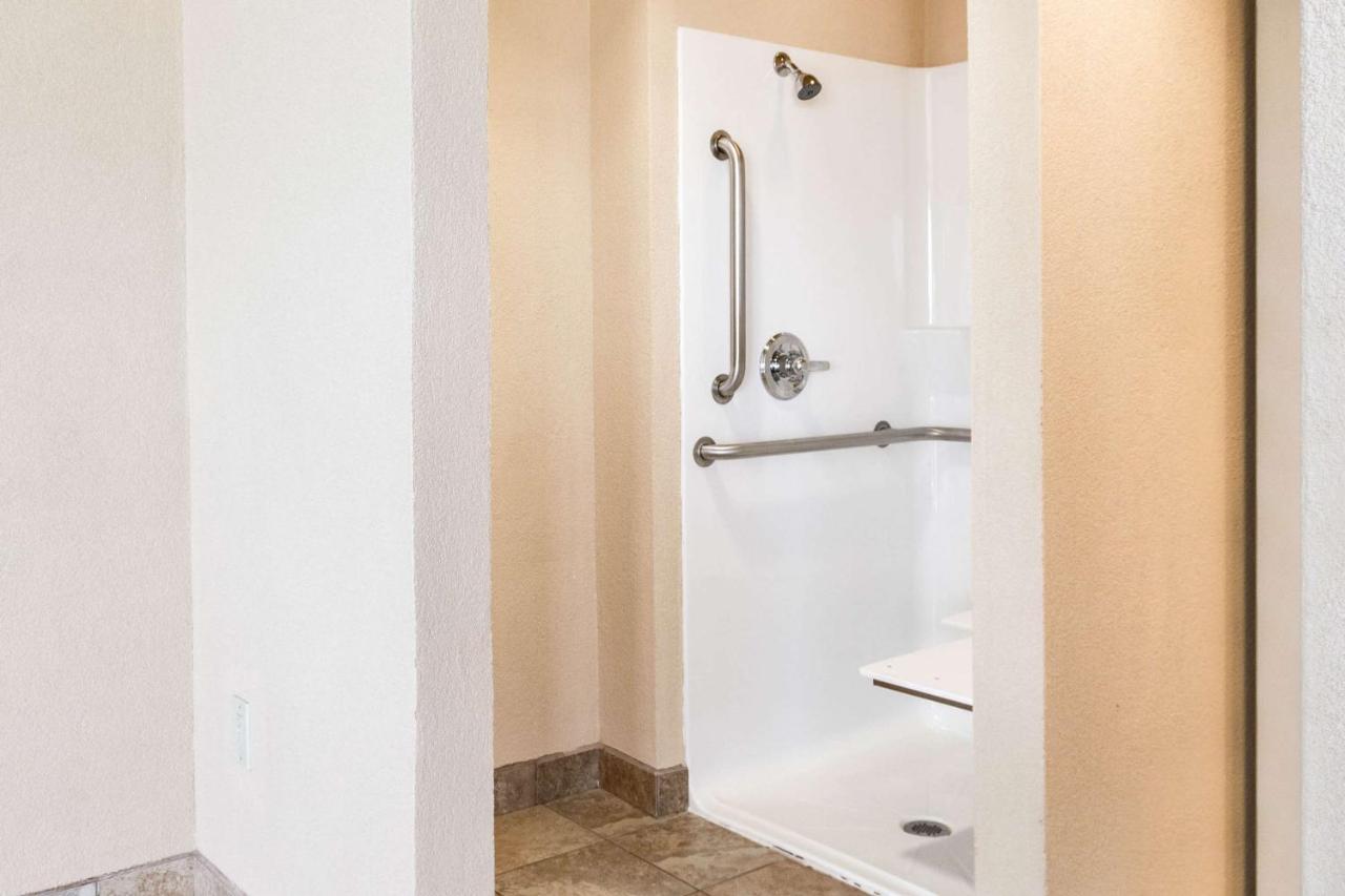 Hampton Inn Derby-Wichita Southeast Екстер'єр фото