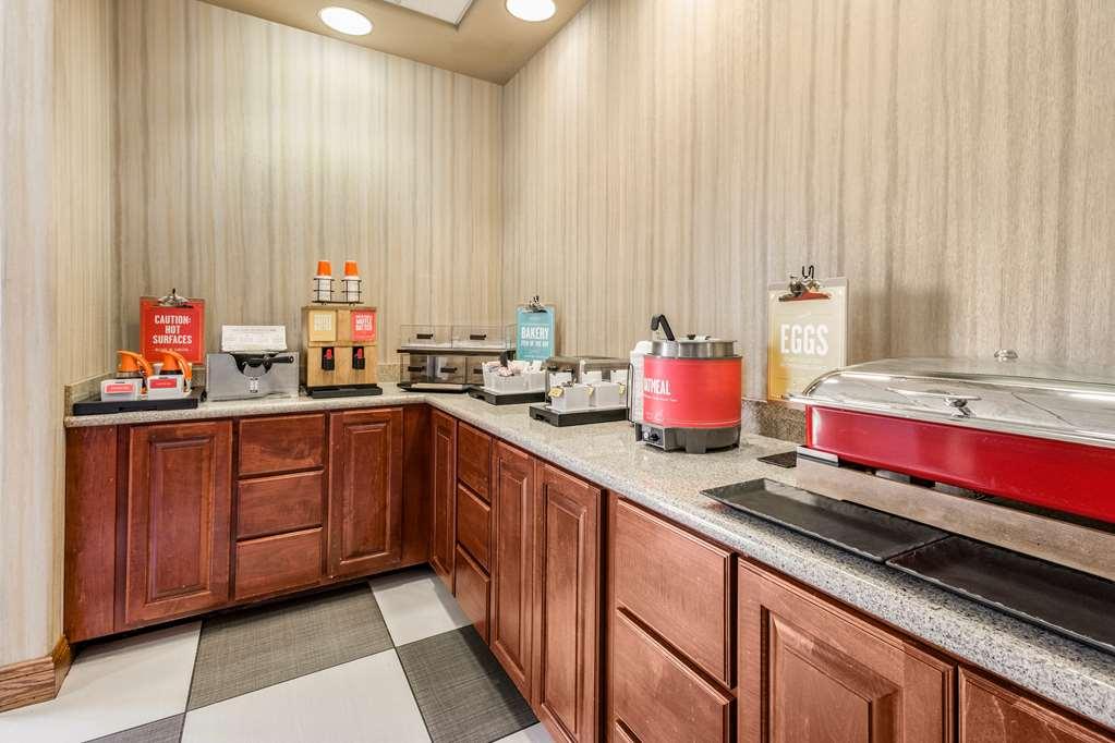 Hampton Inn Derby-Wichita Southeast Ресторан фото
