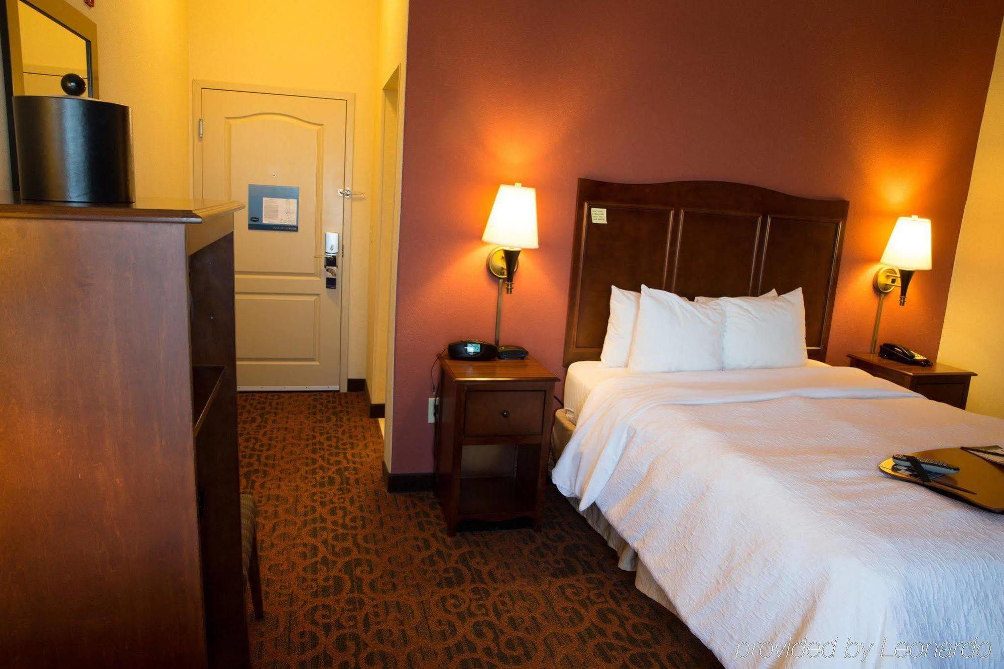 Hampton Inn Derby-Wichita Southeast Екстер'єр фото