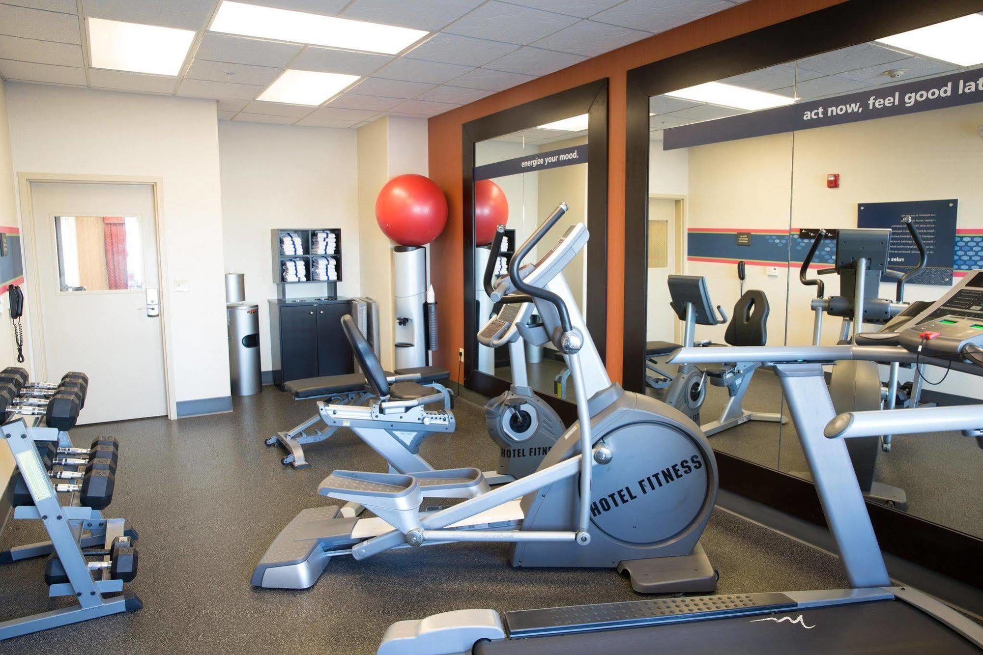 Hampton Inn Derby-Wichita Southeast Екстер'єр фото